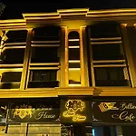 Black House Apart Otel