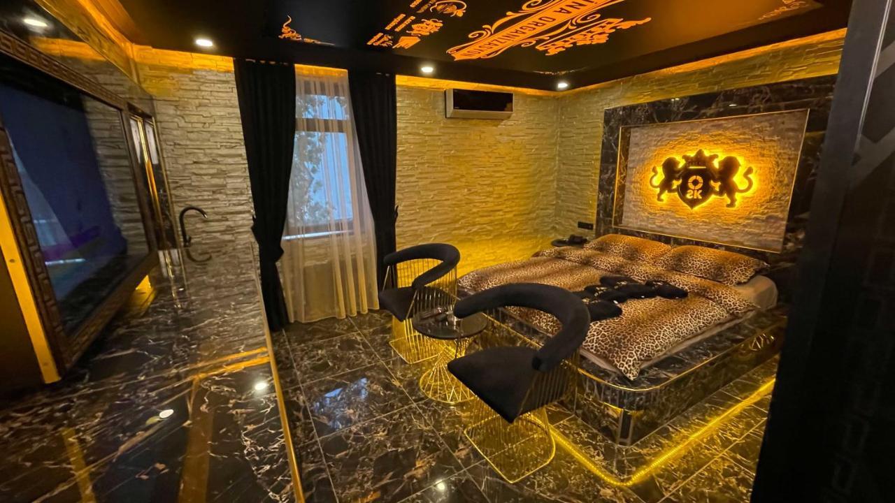 Black House Apart * Ankara