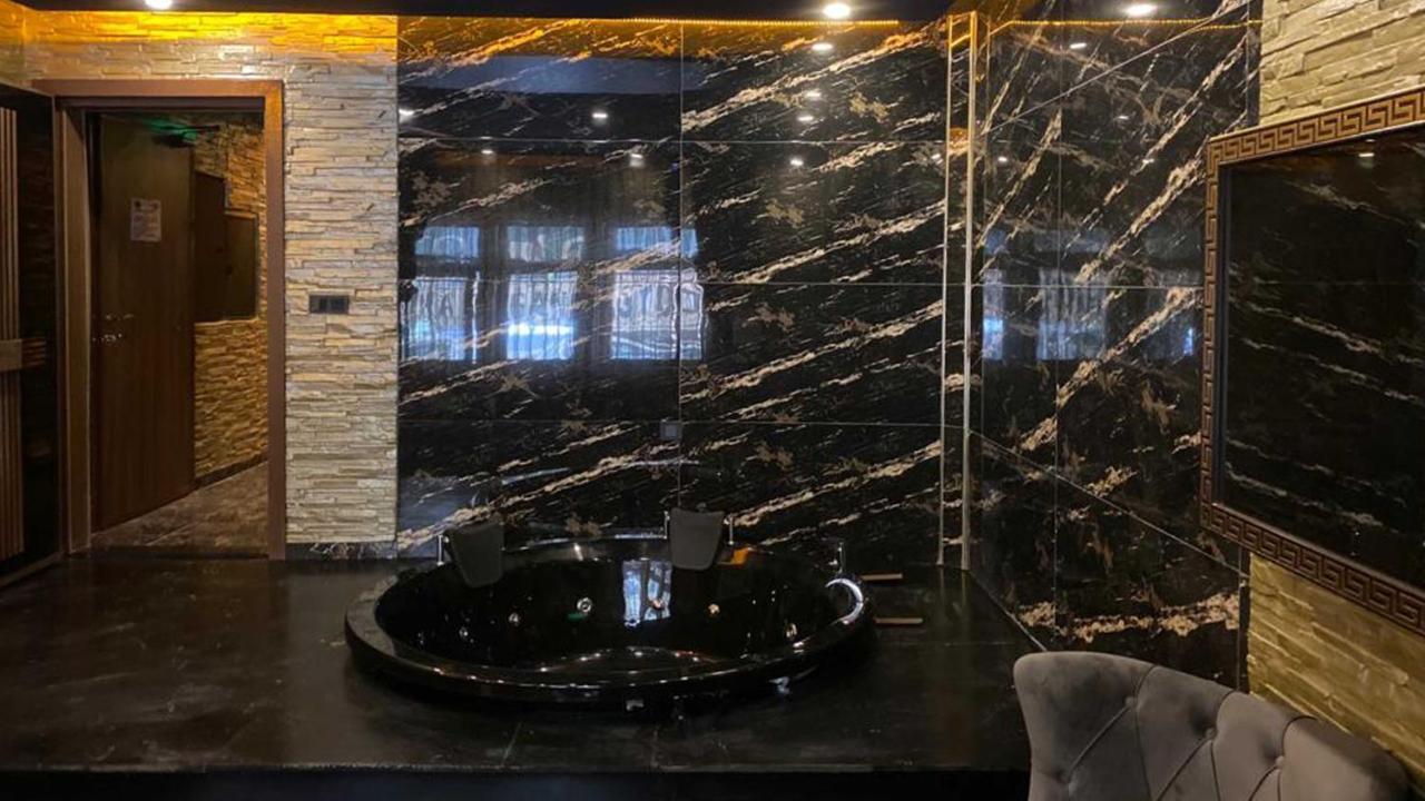 Black House Apart Apart Otel